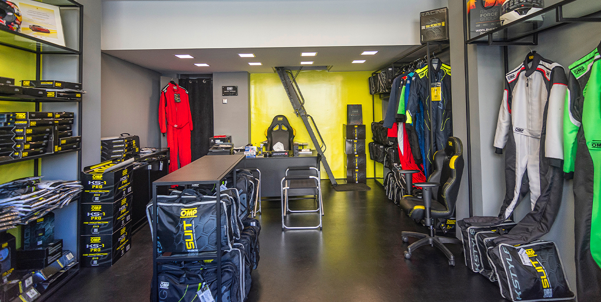 Πώς να επιλέξετε τον σωστό εξοπλισμό FIA για αγώνες αυτοκινήτου